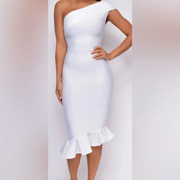 Bostyn White One Shoulder Fluted Bandage Dress | Emprada S / White Bostyn White One Shoulder Fluted Bandage Dress | Emprada S / White